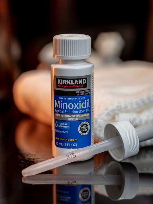 Minoxidil Kirkland - 1 Frasco + Conta Gotas